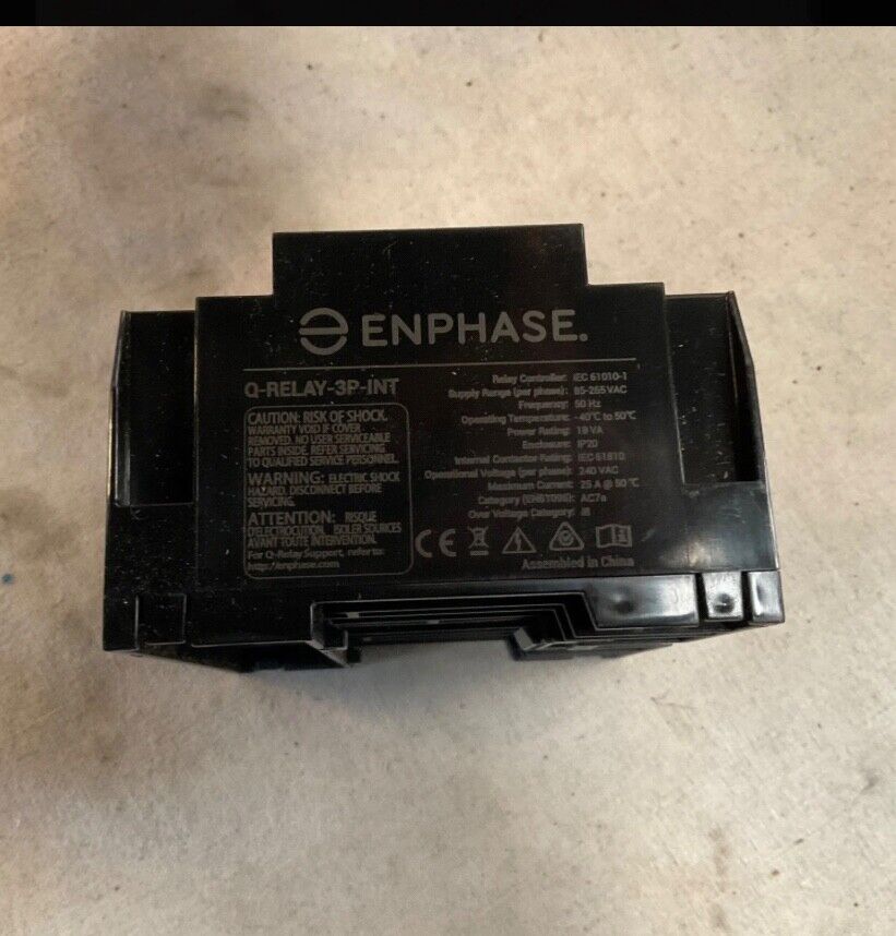 Relais ENPHASE Q-RELAY -3P-INT pour micro-onduleurs